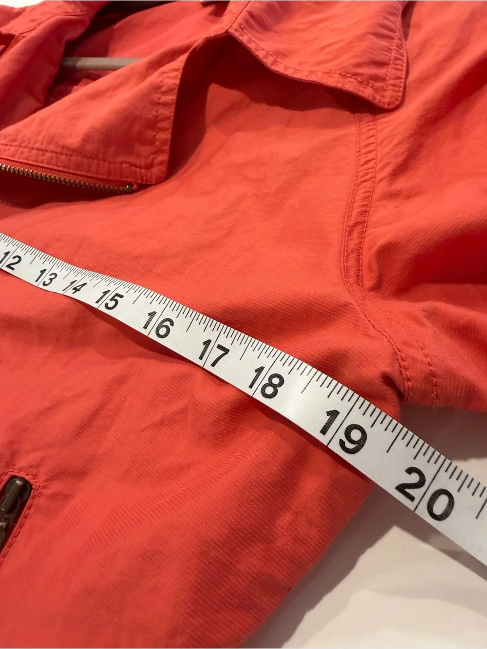 Cabi Women’s Coral Zip-Front Lightweight Jacket cropped roll tab sleeve Size M